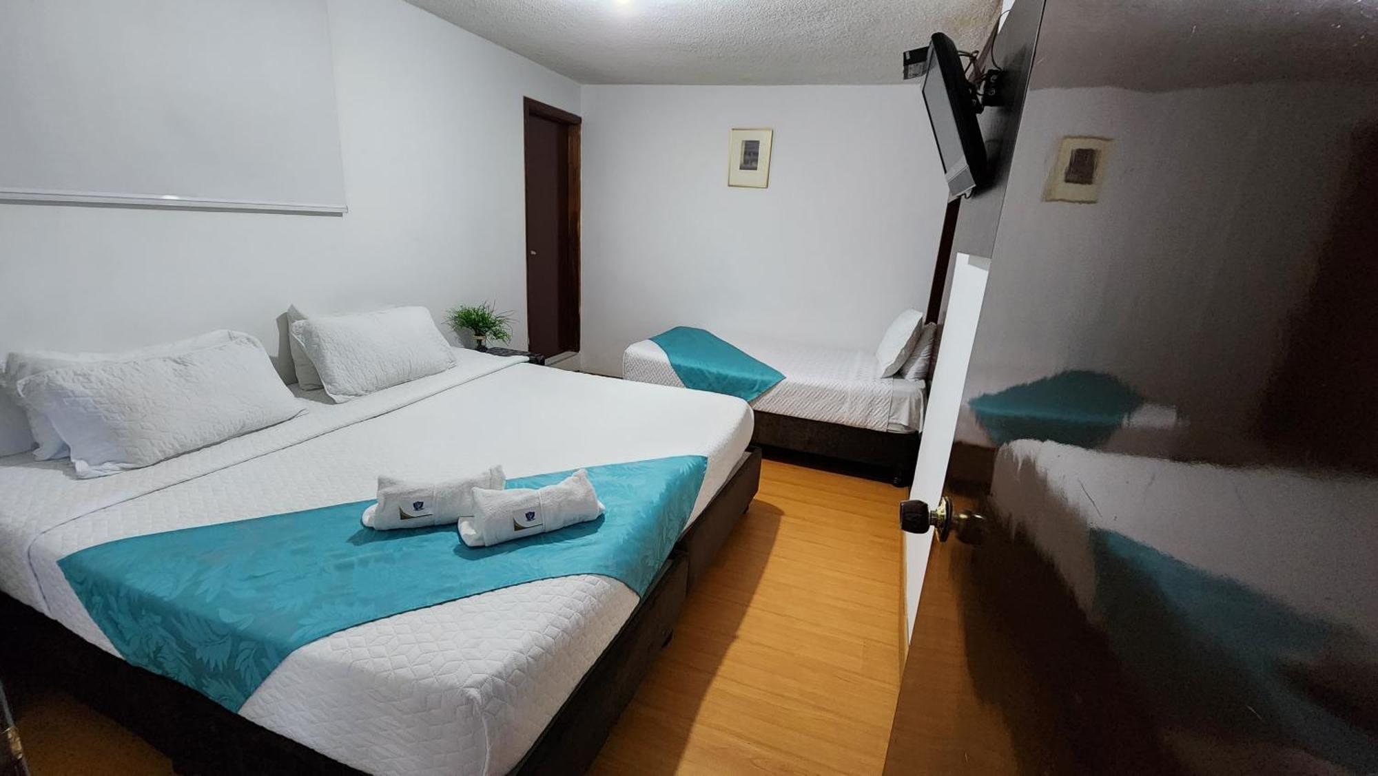 Hotel Blue Zafiro Богота Экстерьер фото